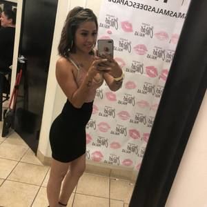 Meet your Posher, Daniela